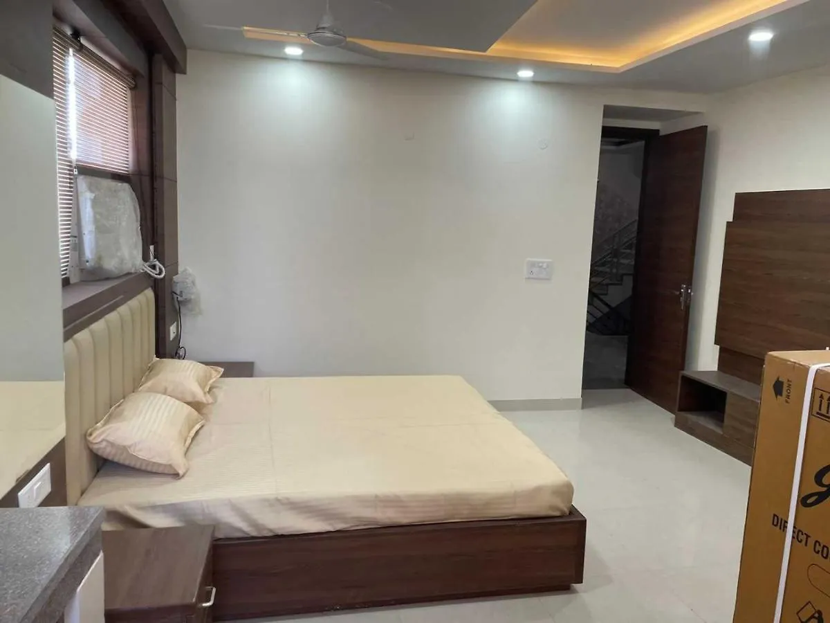Hotel O Daffodils Near Aravali Biodiversity Park Gurgaon